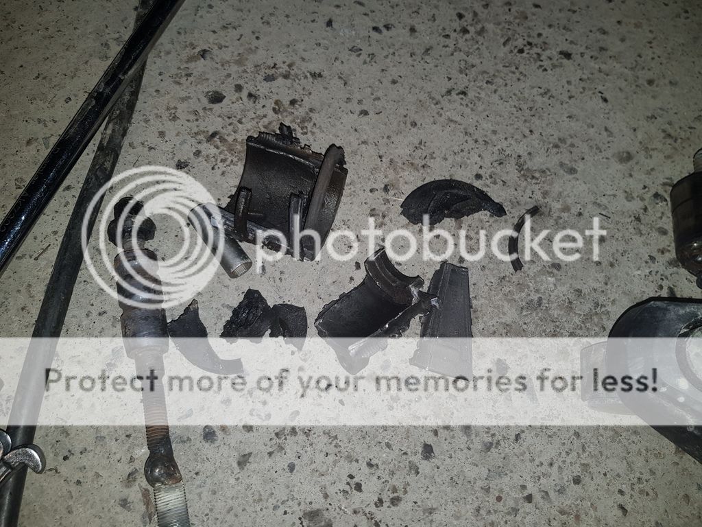 Water pump Seized in to the block 2.5 AXD 2006 VW T4 Forum VW T5 Forum